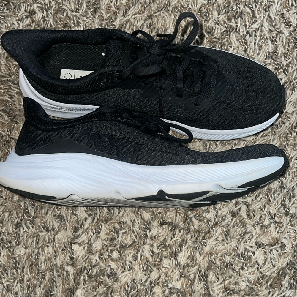 Hoka solimar black woman shoe size 8.5b